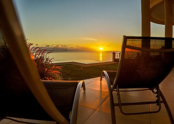 La Vue Villa *