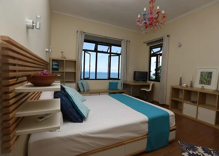Villa La Vue Beau Vallon (Mahe)