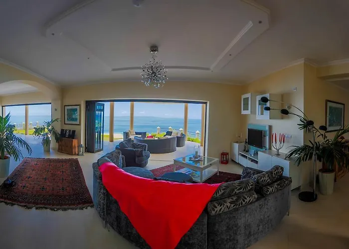 Villa La Vue Beau Vallon (Mahe)